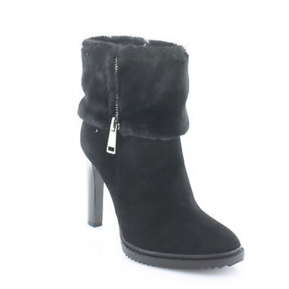 Plush faux-fur cuffs a gorgeous stiletto lift in the Sonya booties from DKNY - Picture 4 of 7